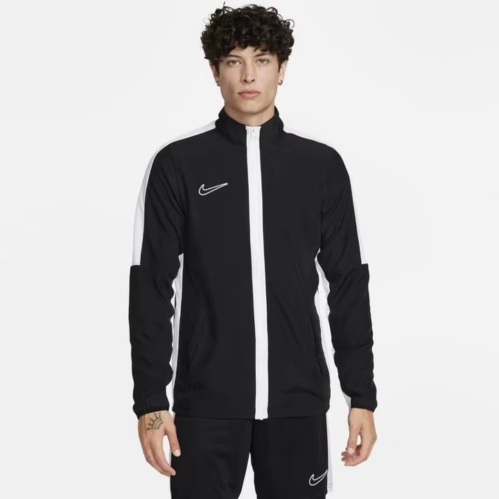 Sudadera Nike con cremallera a precio de CHOLLO