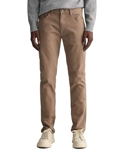 VAQUEROS SLIM GANT — Ajuste moderno y cómodo